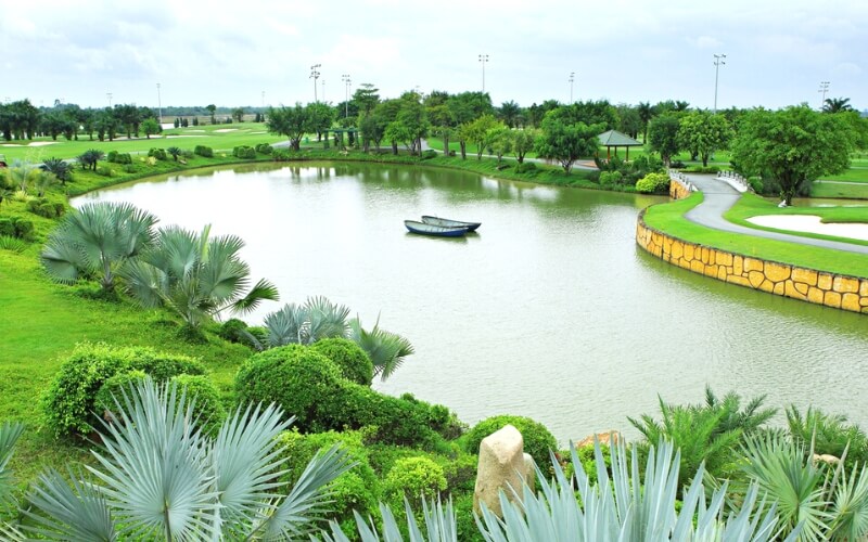 Play golf at Long Thanh Golf & Country Club