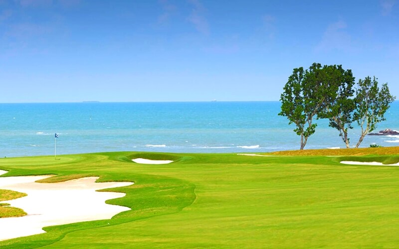 Play golf at The Els CLub Desaru Coast - Ocean Course