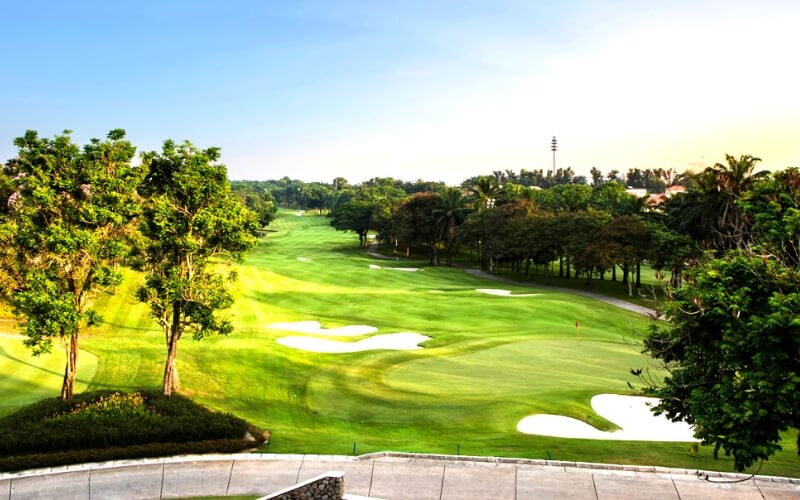 Play golf at Kota Permai Golf & Country Club
