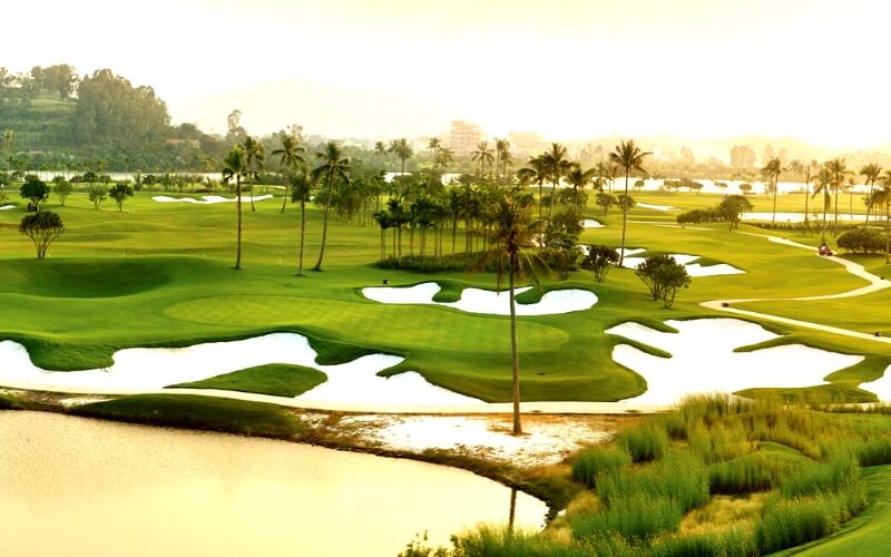 Play golf at SONO BELLE Hai Phong