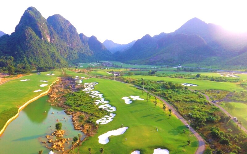 A beautiful Vietnam golf course