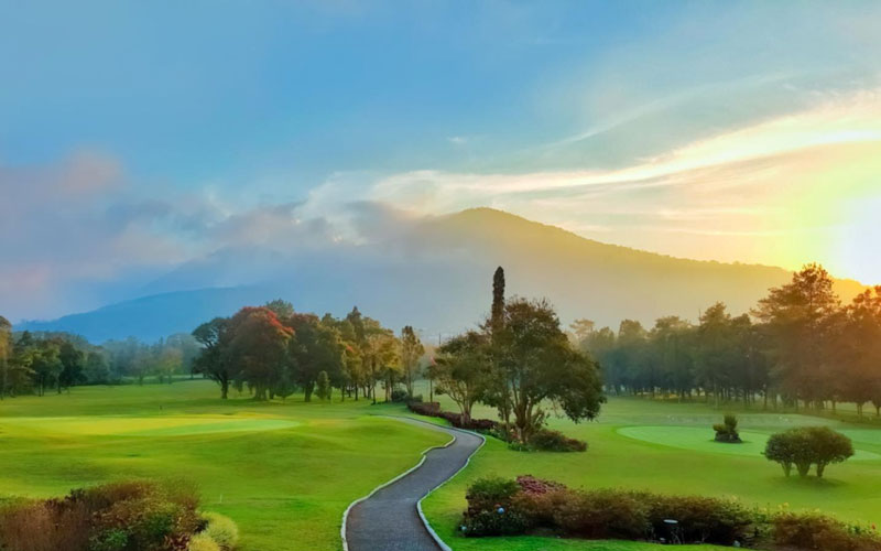Play golf at Handara Bali Golf Resort