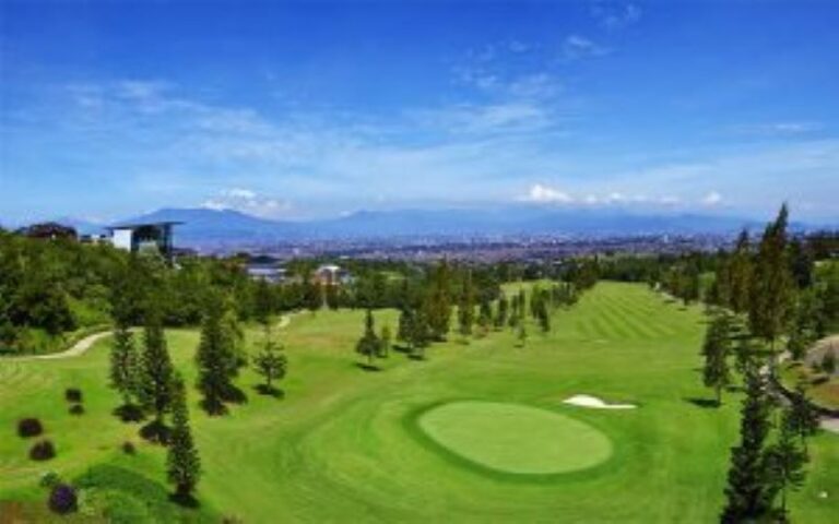 Dago Heritage 1917 Golf Course in Indonesia - GolfLux