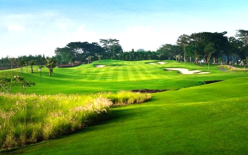 Play at Royale Jakarta Golf Club