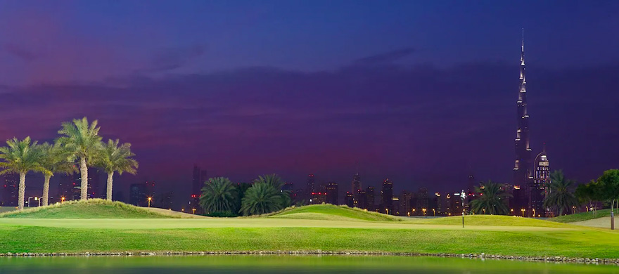 yacht club dubai night