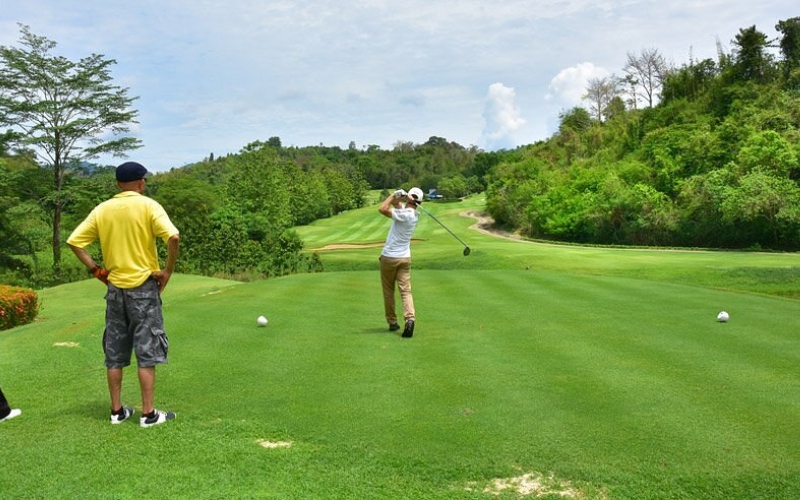 Vajiralongkorn Dam Golf Course 2