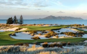 Top 10 Best New Zealand Golf Courses in 2025/2026 - GolfLux
