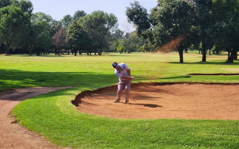 Services Golf Club 2