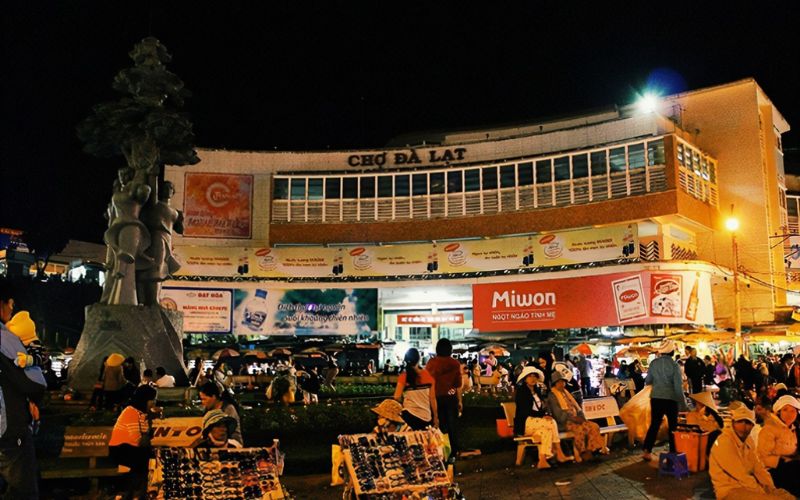 Da Lat Night Market