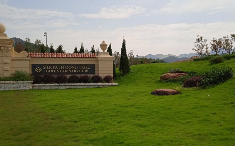 Silk Path Golf and Country Club