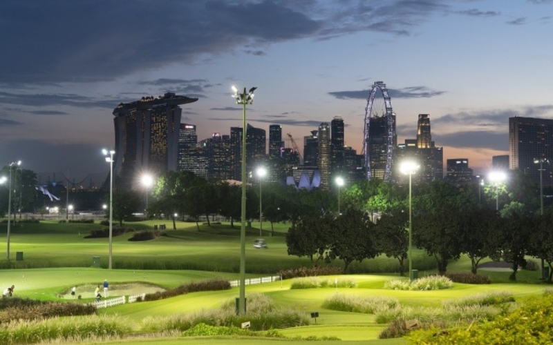 Marina Bay Golf Course at night