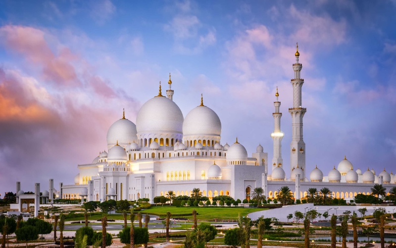 Sheikh Zayed Grand Mosque is one of the most iconic landmarks in UAE