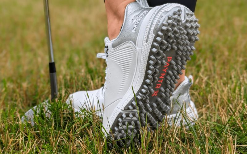 Spikeless golf shoes