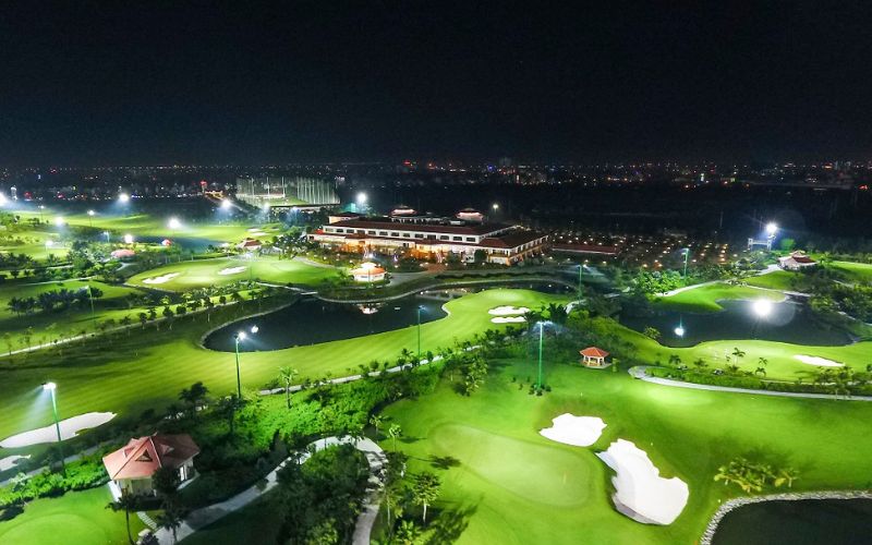 Tan Son Nhat Golf Course by night (Ho Chi Minh City)