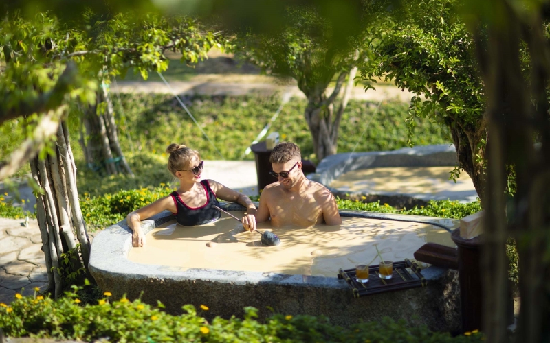 Mineral mud bath is a very popular and unique activity in this city