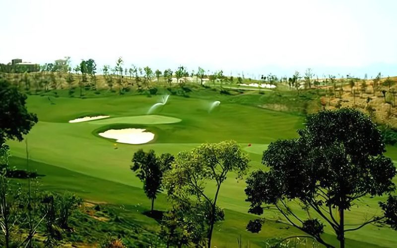 Zhangjiajie Tianmen Golf Club