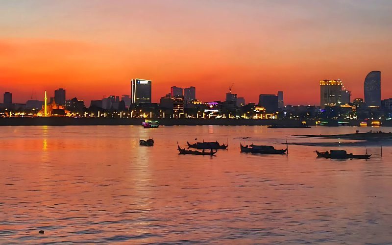 You will be able to admire the stunning scenery along both sides of the river