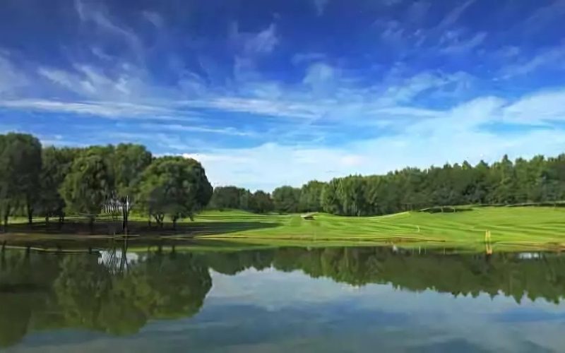Grandeur South Golf and Country Club