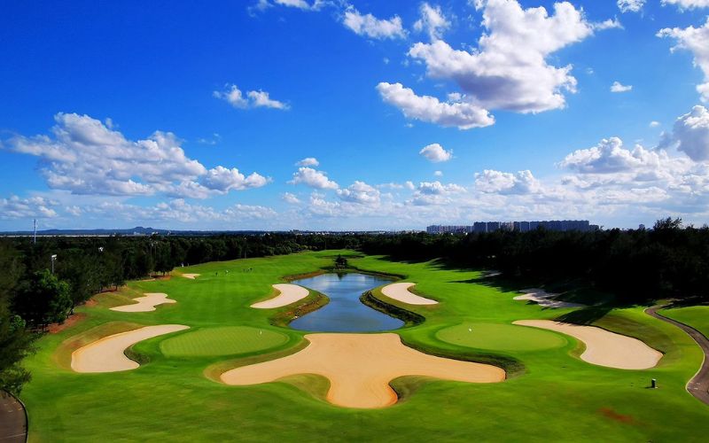 Haikou Meishi Mayflower Golf Club