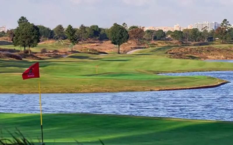 Shanghai Tomson Pudong Golf Club