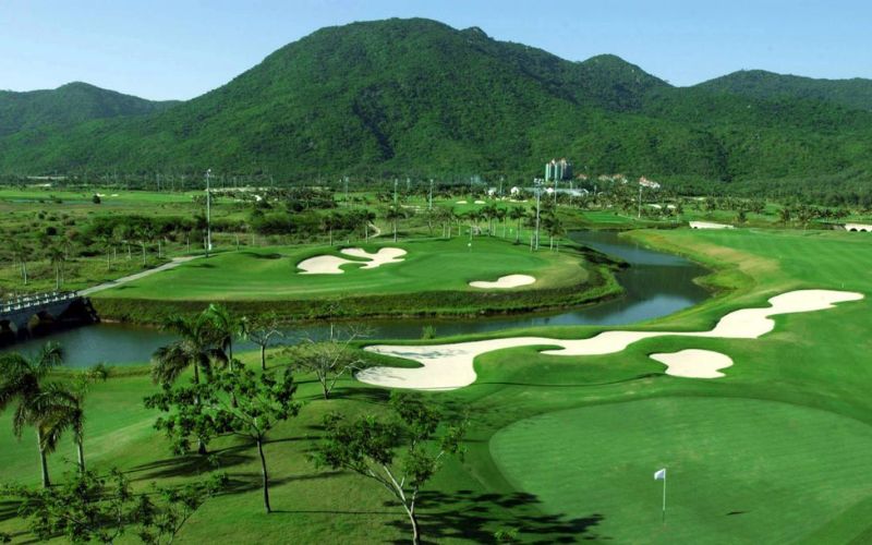 Yalong Bay Golf Club
