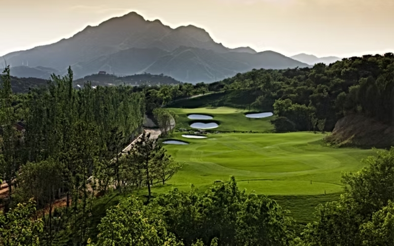 Topwin Golf and Country Club