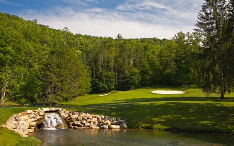 Cascades Country Golf Club