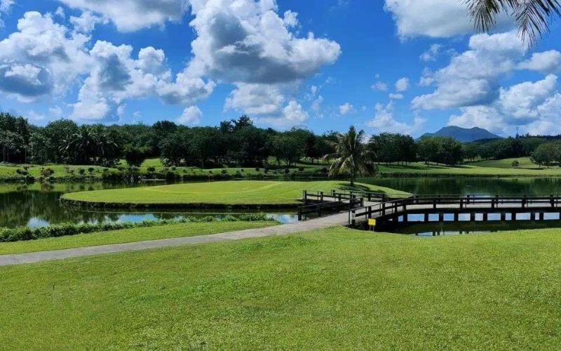 Hainan Xinglong Huicheng Spa Golf Club