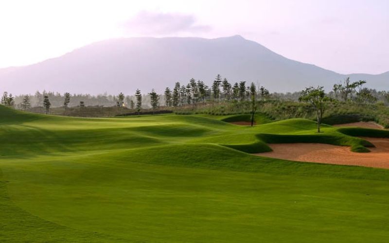 Jian Lake Blue Bay Golf Club