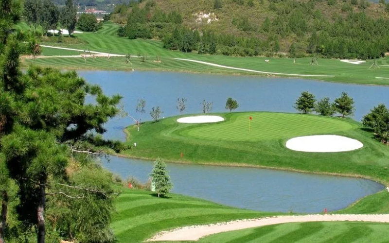 Linghai Hot Spring Golf Club